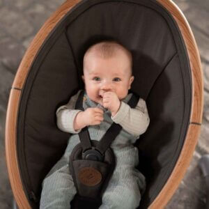 medium_MC2840_2020_maxicosi_Home_Cassia_Lifestyle_House_babyrelaxedintheswingcloseup_Landscape_RGB-300x300